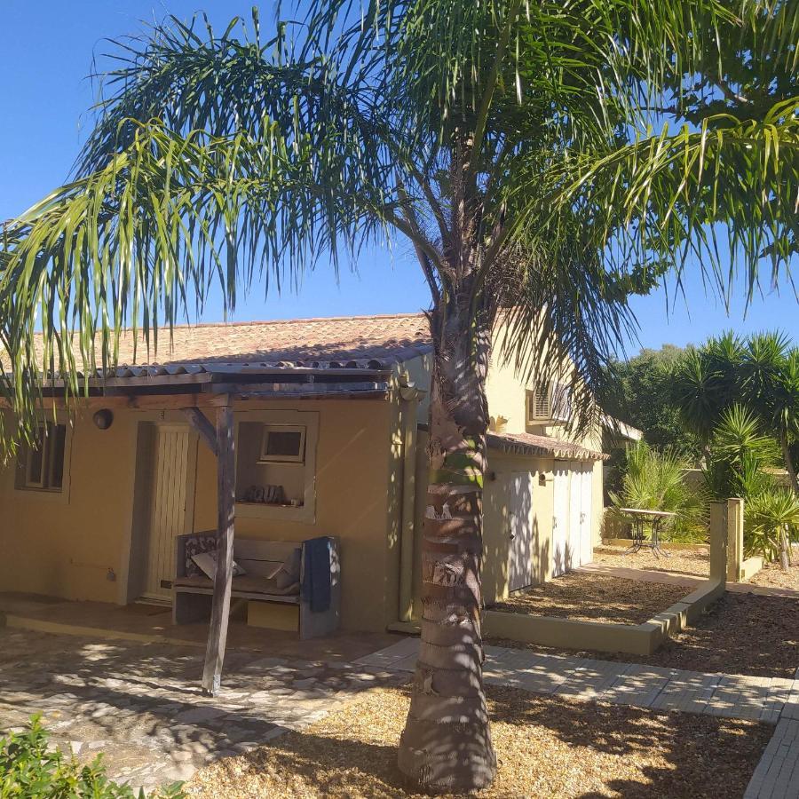Quinta Pereiro Tropic Garden, Algarve Bed & Breakfast Moncarapacho Bagian luar foto