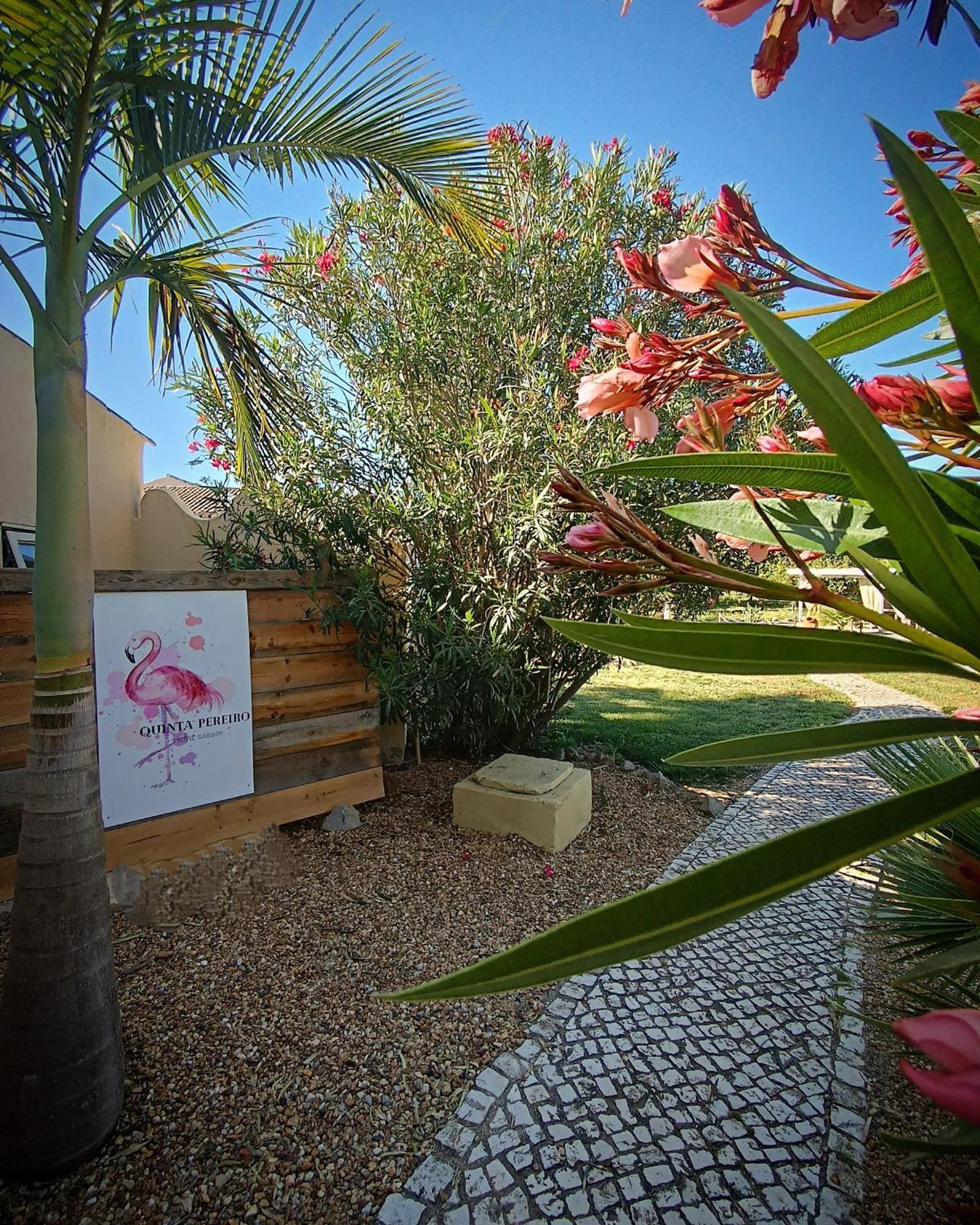 Quinta Pereiro Tropic Garden, Algarve Bed & Breakfast Moncarapacho Bagian luar foto